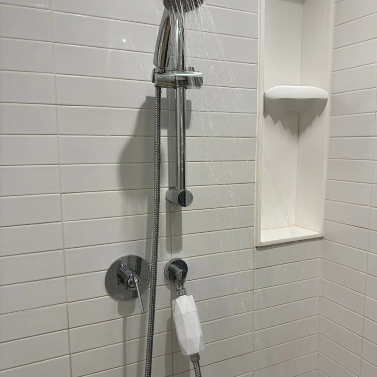 Takojšnji sistem za filtriranje tuš vode