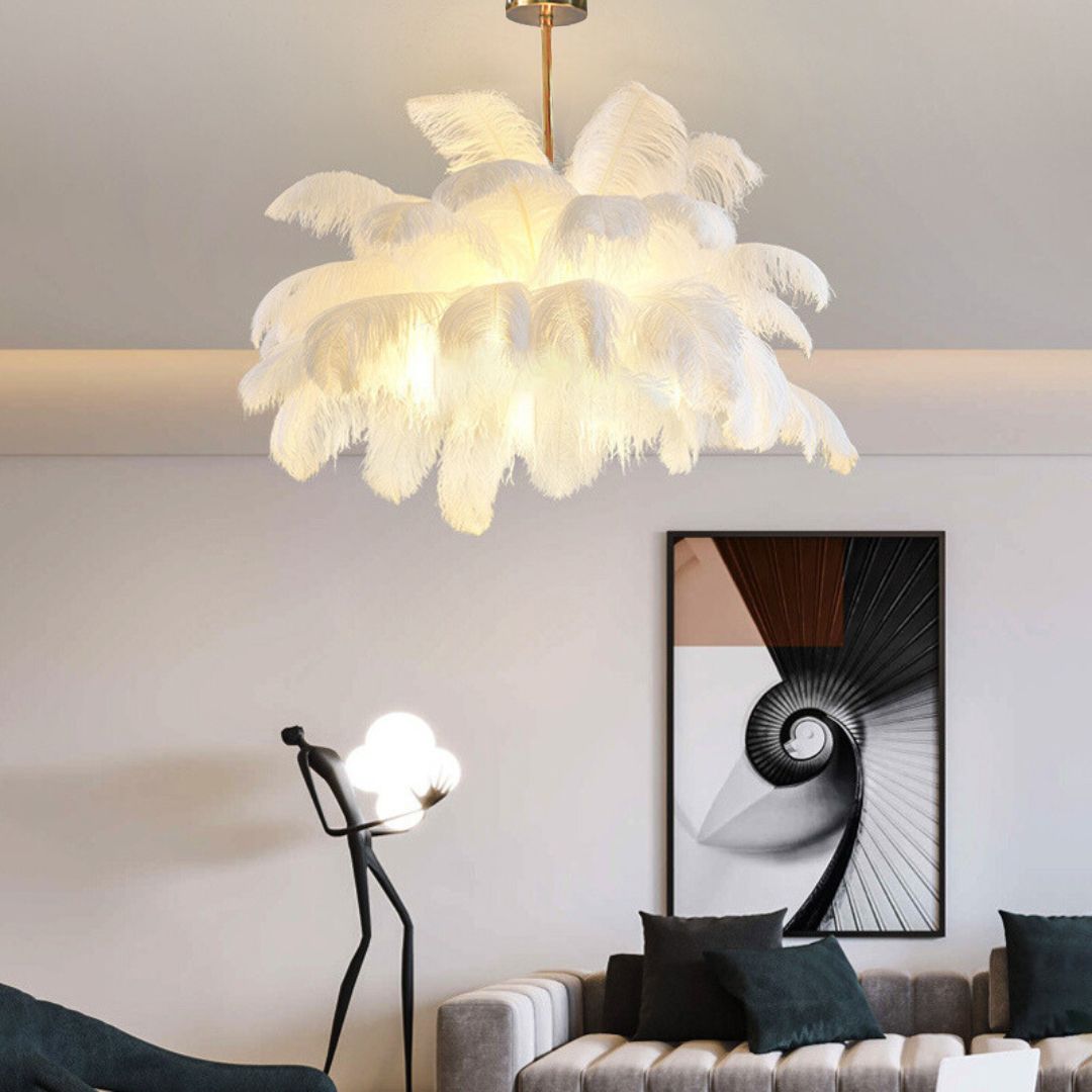 Feathra – Elegantna stropna svetilka s perjem