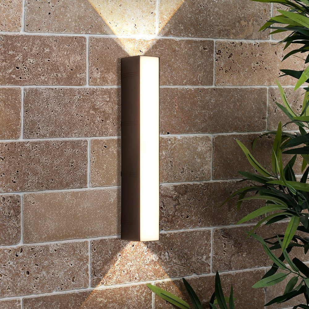 LumiStrahl | Helle Wetterfeste LED Außenwandleuchte für Garten und Terrasse 2