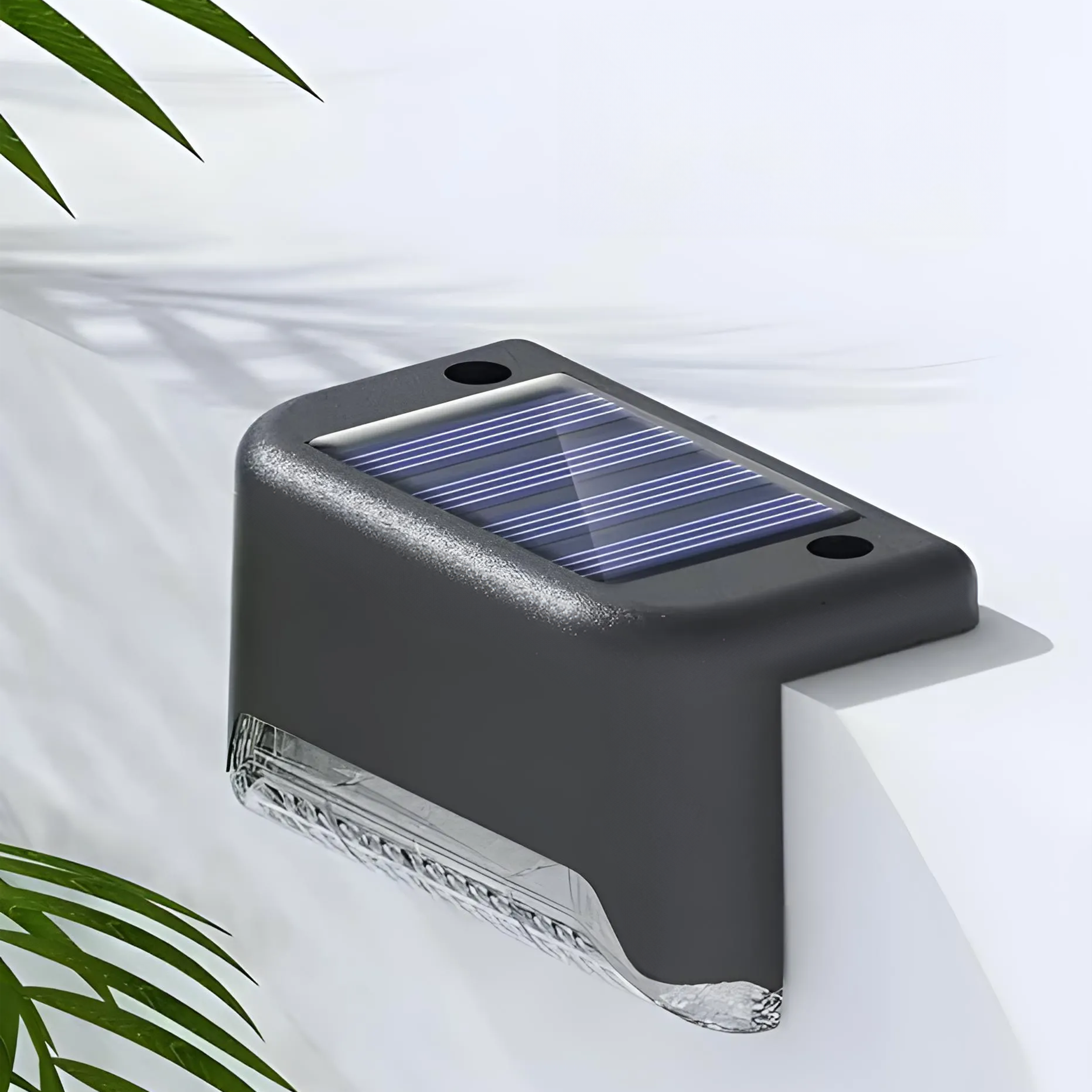 SolarBright – Solarbetriebene LED-Leuchten für Zaun & Terrasse
