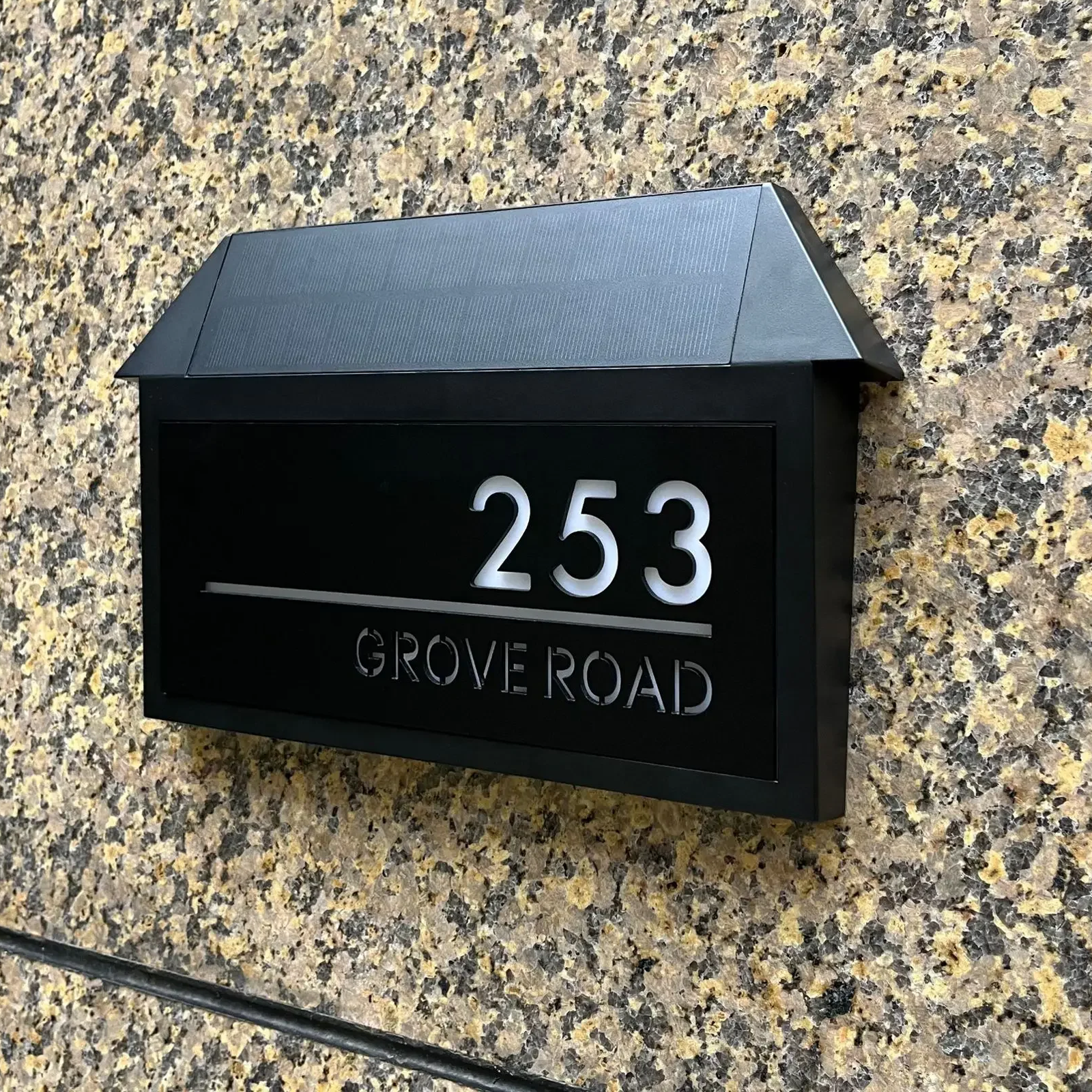 Personalisierte LED-Solar-Hausnummer 2.0