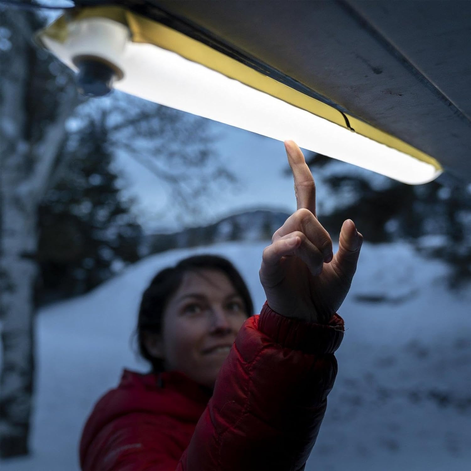 LumaTrek – składana solarna latarka LED na przygody
