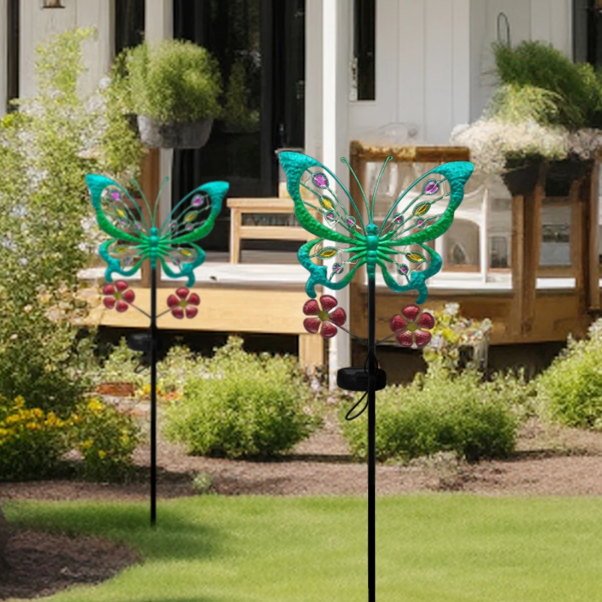 LunaWings – Bunte Solar Schmetterling-Gartenleuchte mit Erdspieß