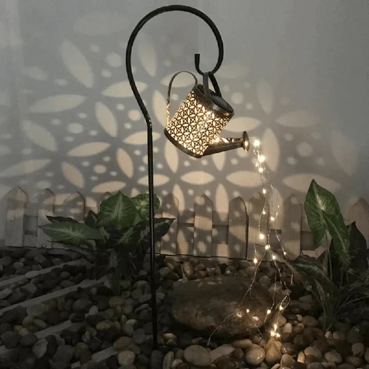 LumiPour™ – Solar-Gießkanne mit Lichteffekt