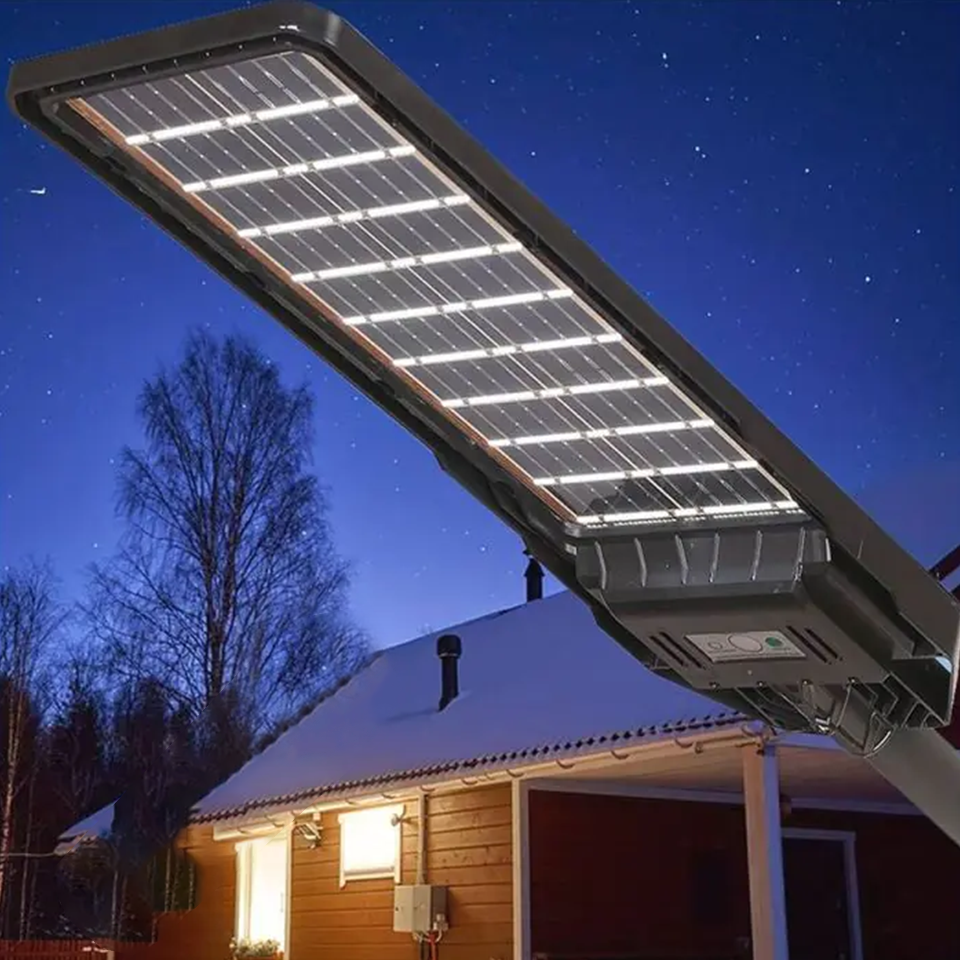 SolarEdge Pro – Profesionalna sončna ulična svetilka